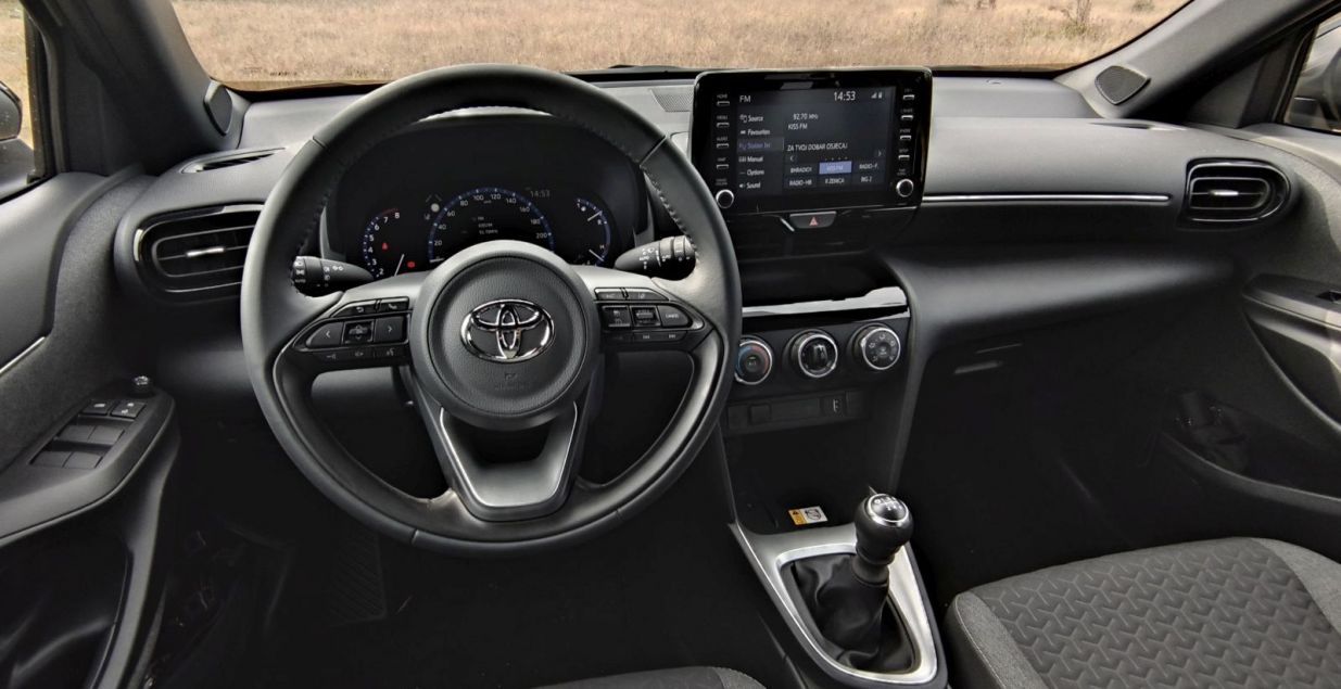 TEST: Toyota Yaris Cross Sport BiTone 1.5 VVT-iE