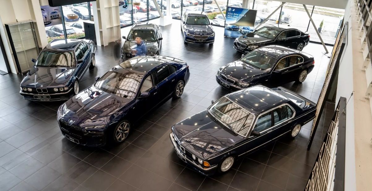 Svih sedam generacija BMW-a serije 7 na jednom mjestu