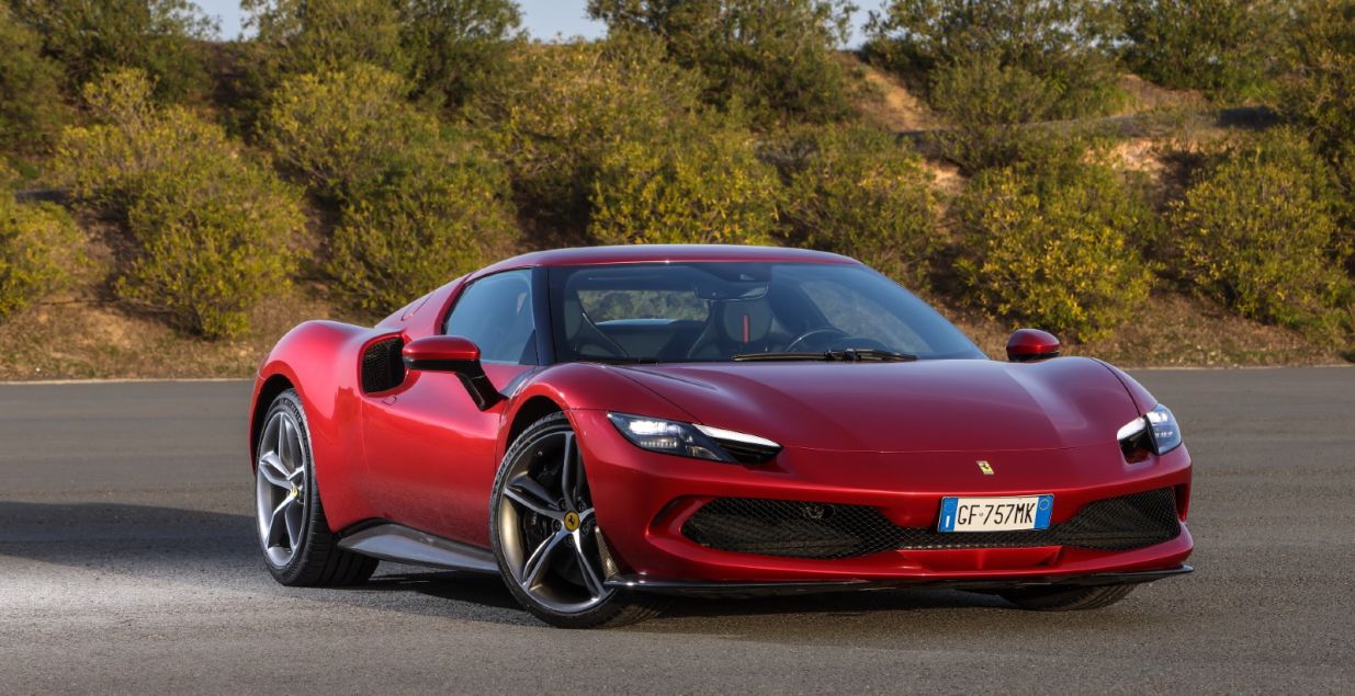 Ferrari povećao prodaju u 2023. godini, hibridi sve traženiji