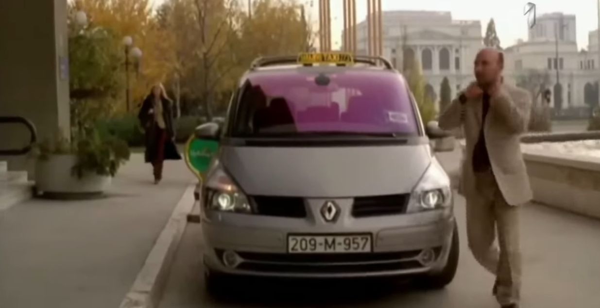 Poznati automobili: Renault Espace za Sašu Petrovića