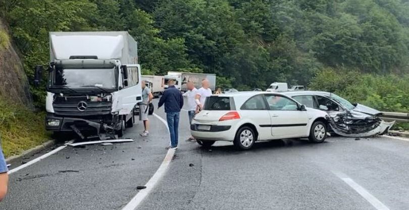 Prvi koraci u kriznim situacijama - šta uraditi nakon (teže) saobraćajne nesreće?