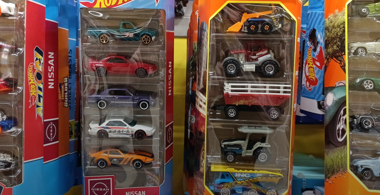 MATCHBOX vs HOT WHEELS: Šarm realizma protiv uzbuđenja fantazije