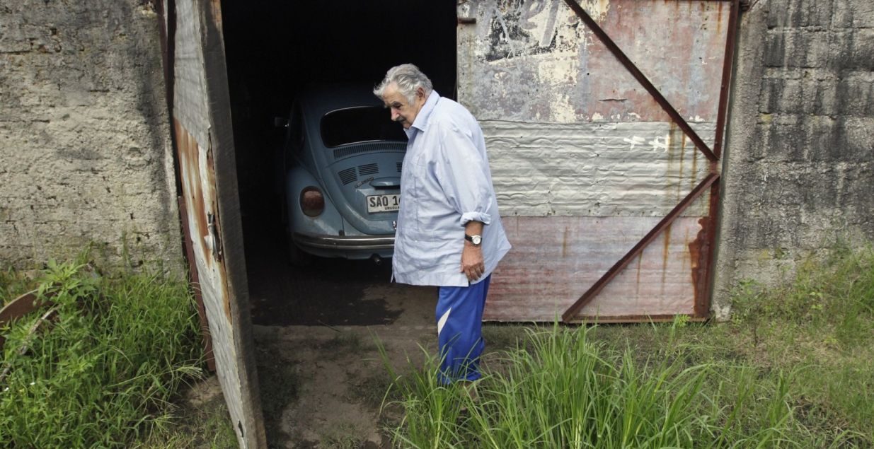 Mujica i njegova Buba: Čiji su ono sirotani