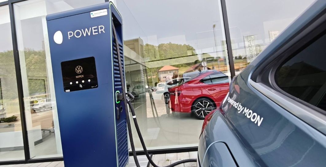 Novi Moon Power brzi punjač u Tuzli