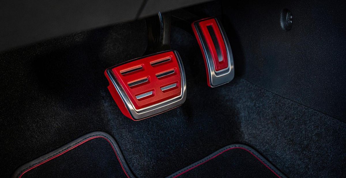 Novi Volkswagen Golf GTI Edition 50: Najsnažniji GTI sa 325 rasnih “konja”