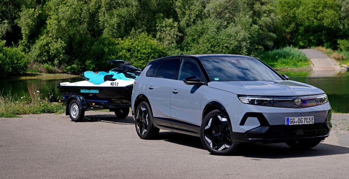 Novi Grandland Electric AWD: Prvi električni Opel s pogonom na sve točkove