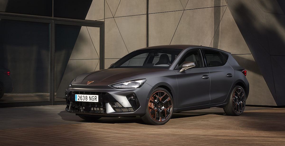 Novi Cupra Leon VZ stiže sa 325 KS i postavkama kojima izaziva Volkswagen Golf GTI