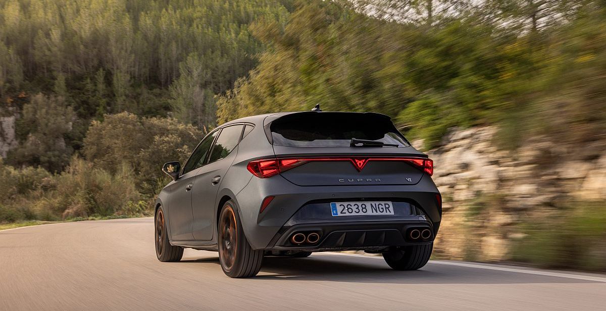 Novi Cupra Leon VZ stiže sa 325 KS i postavkama kojima izaziva Volkswagen Golf GTI