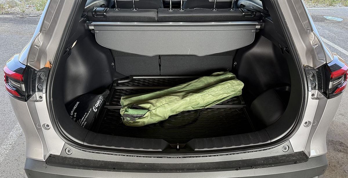 Toyota Corolla Cross: Redizajn joj dobro stoji, a provjereni hibrid daje snagu