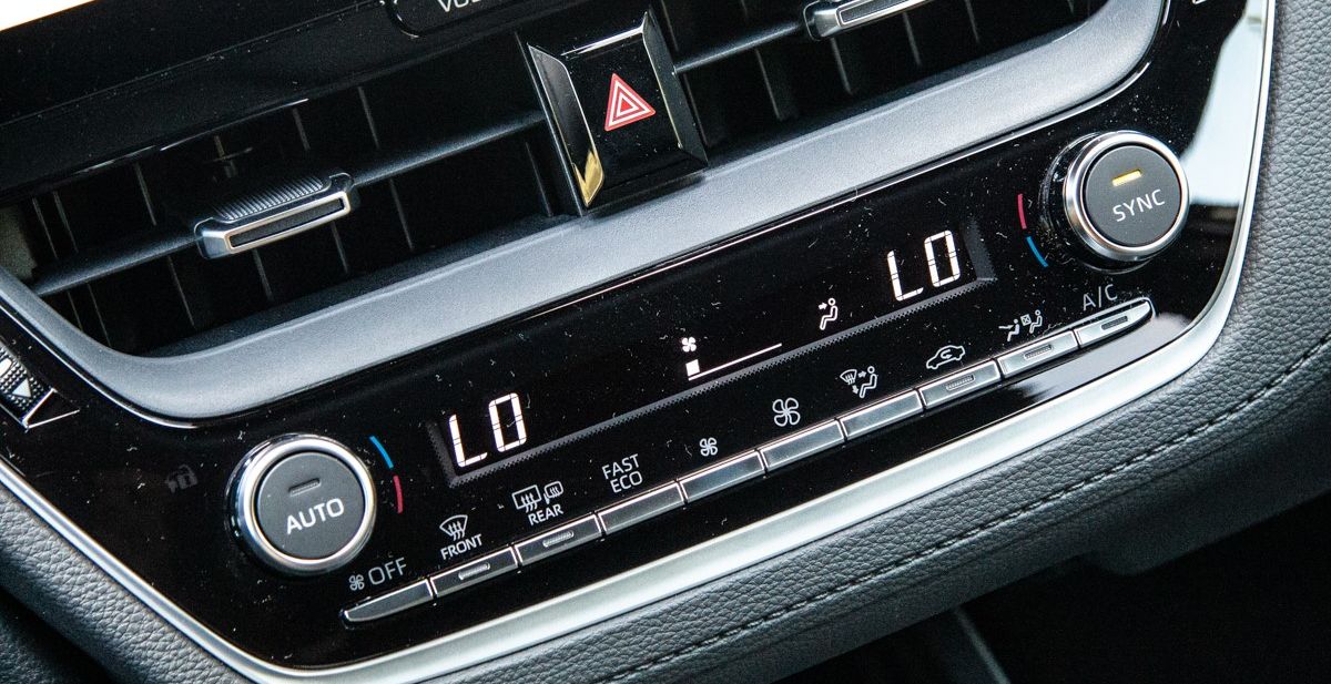 Toyota Corolla Cross: Redizajn joj dobro stoji, a provjereni hibrid daje snagu