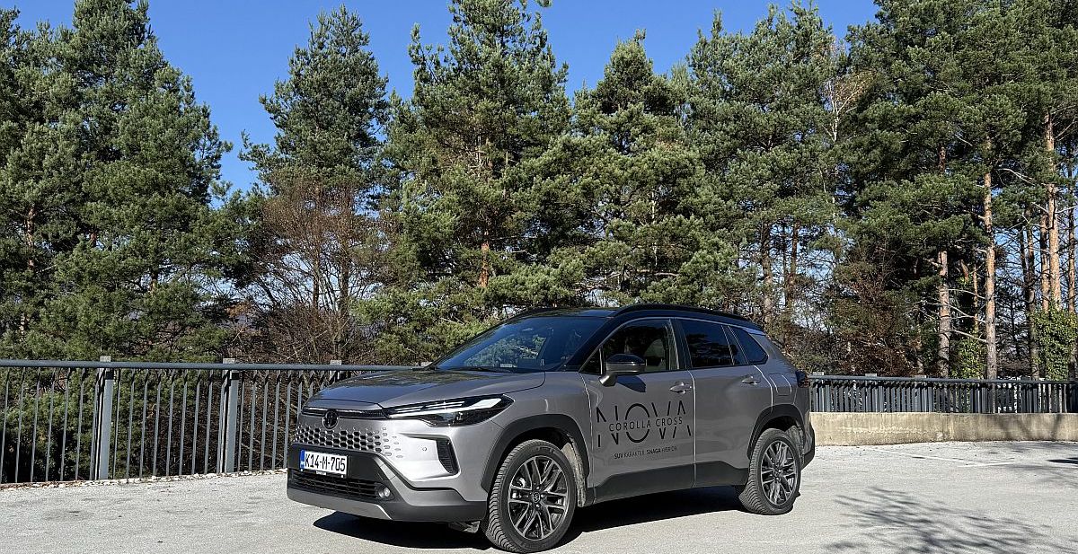 Toyota Corolla Cross: Redizajn joj dobro stoji, a provjereni hibrid daje snagu