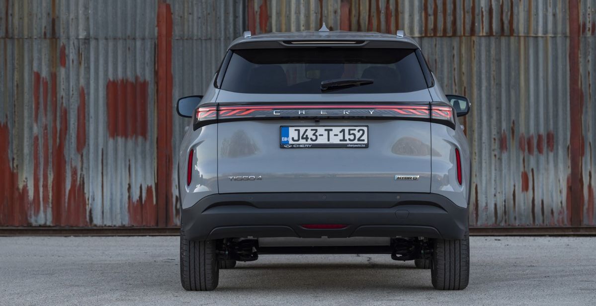 U BiH premijerno predstavljeni Chery Arrizo 8 i redizajnirani Chery Tiggo 4 Hybrid