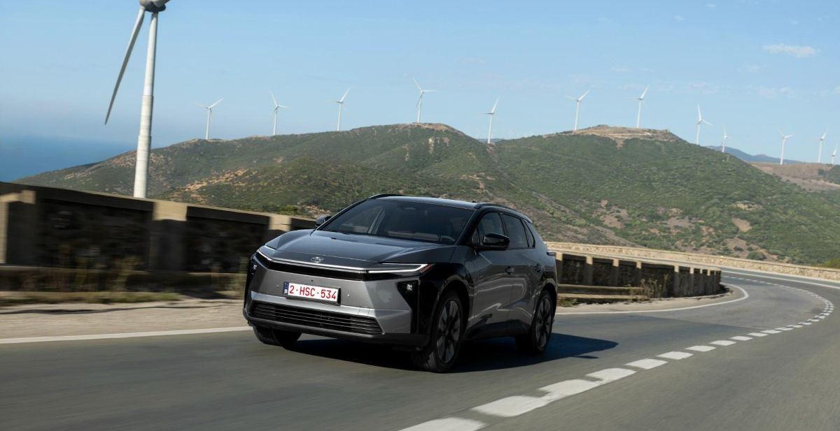 Ažuriran Toyotin “električar”: Šta je sve novo na redizajniranom bZ4X?