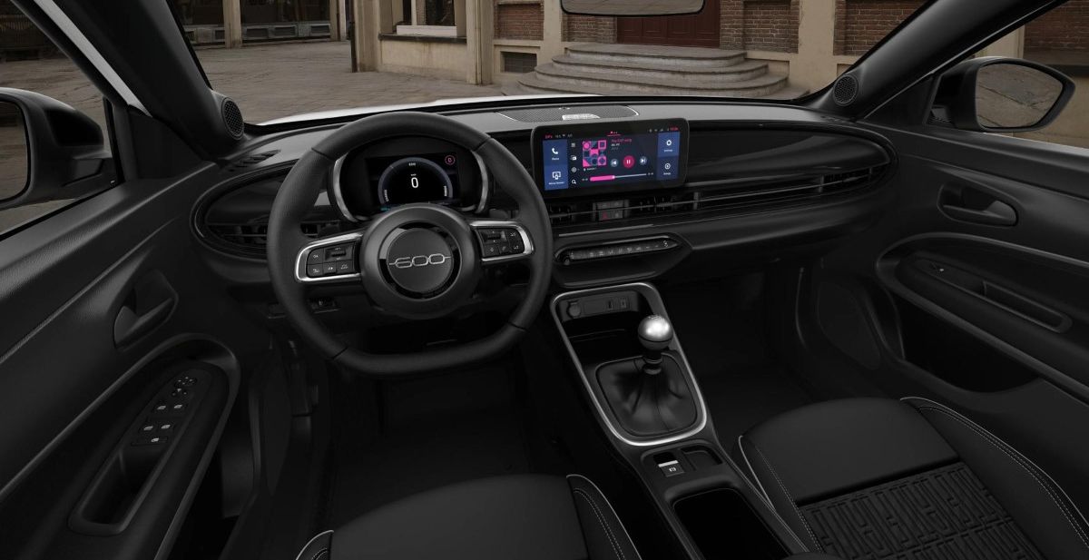 Fiat 600 dobija pristupačniju verziju s benzinskim motorom i ručnim mjenjačem