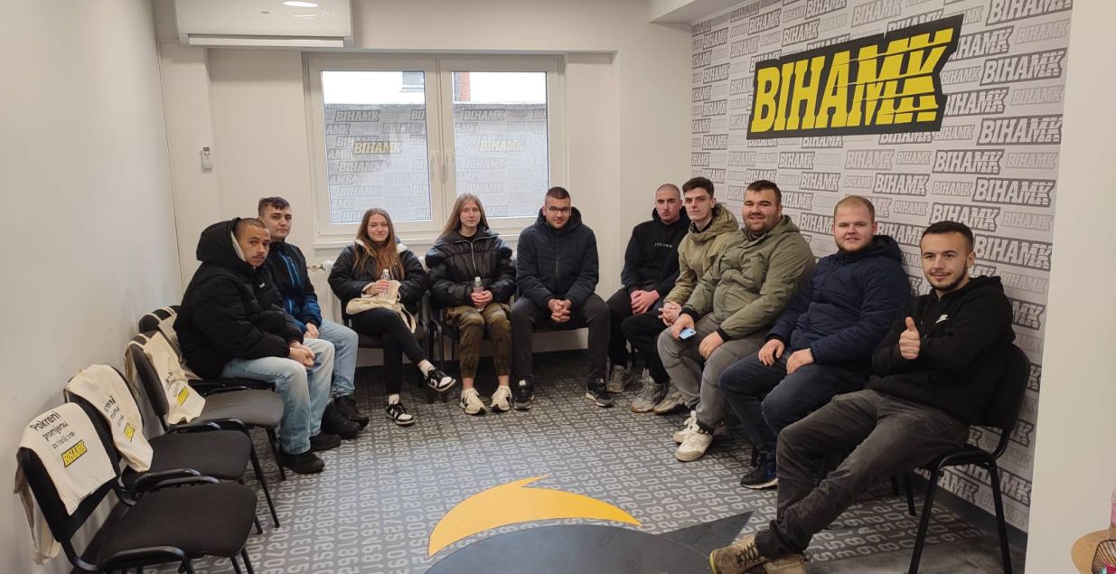 BIHAMK ugostio učenike završnog razreda JU Srednje škole za saobraćaj i komunikacije Sarajevo