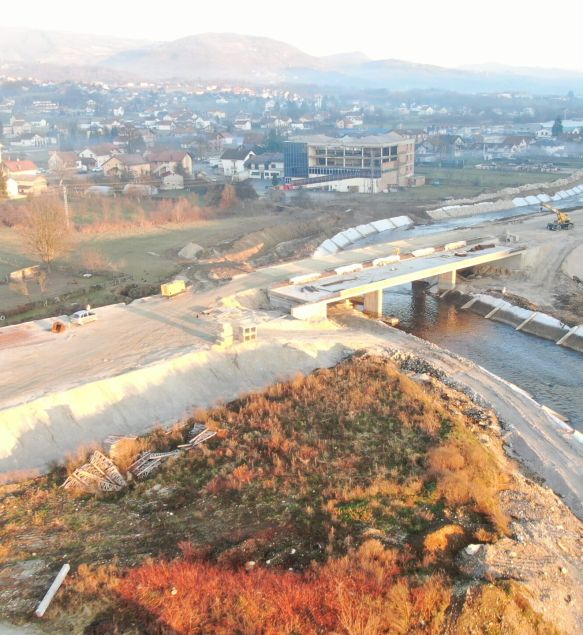 Spora gradnja brzih cesta