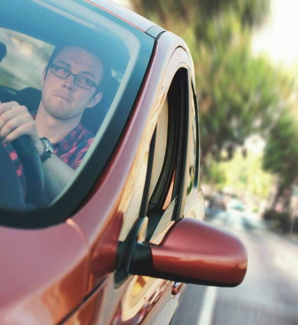 Upotreba zvučnog upozorenja sirene u vozilu