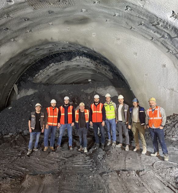 Ključan za najdužu dionicu autoceste: Probijena lijeva cijev tunela Crni Vrh