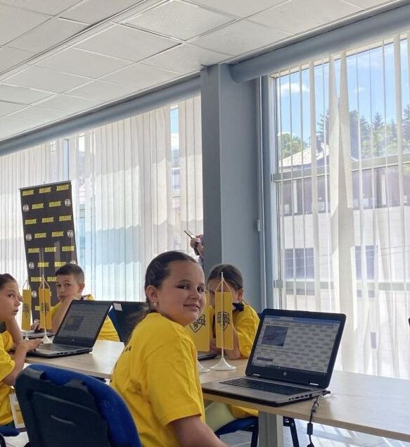 „Safe Routes to Play“ / Projekat za sigurniji dolazak djece do škole i sportskih terena