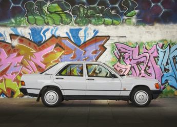 Vremeplov: I raja vozi Mercedes
