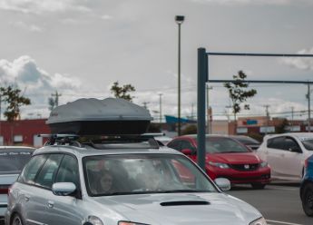 Krovne kutije i koferi za automobile