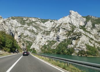 Probudi me kad počne septembar