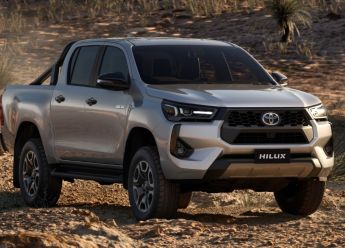 Toyota Hilux dobila novi redizajn i blagi hibridni dizel motor