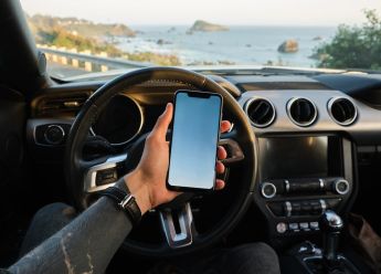 Ekrani osjetljivi na dodir vozačima oduzimaju opasnu količinu pažnje