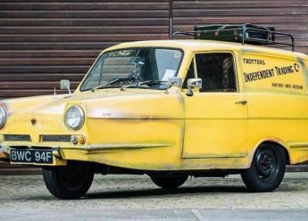 Braća Trotter voze kravu na Domanoviće