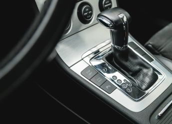 Manuelni ili automatski mjenjač? Prednost i nedostaci