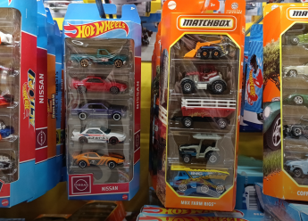 MATCHBOX vs HOT WHEELS: Šarm realizma protiv uzbuđenja fantazije