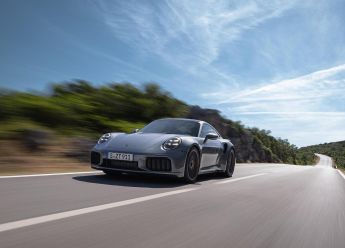 Porsche 911 Turbo S redizajn: Najsnažnija serijska 911-a razvija čak 711 KS