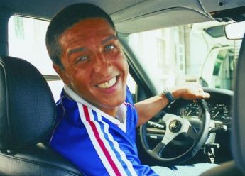 Poznati automobili: Peugeot 406 vozi sretne ljude