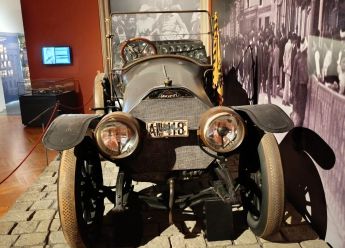 Ferdinadov Phaeton: Volan sudbine dobrog vojaka Lojke