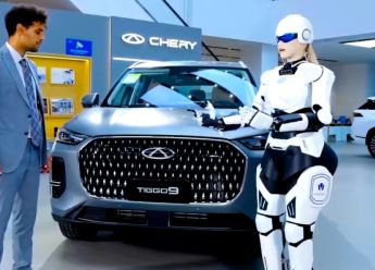 Chery lansirao humanoidu plavušu koja će pomagati u prodaji vozila