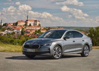 Škoda Octavia dobija potpuno hibridni motor, dizel ostaje u ponudi