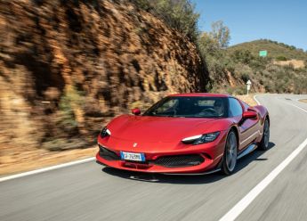 Ko kaže da ima krize: Ferrari rasprodao sve zalihe vozila do kraja 2027. godine